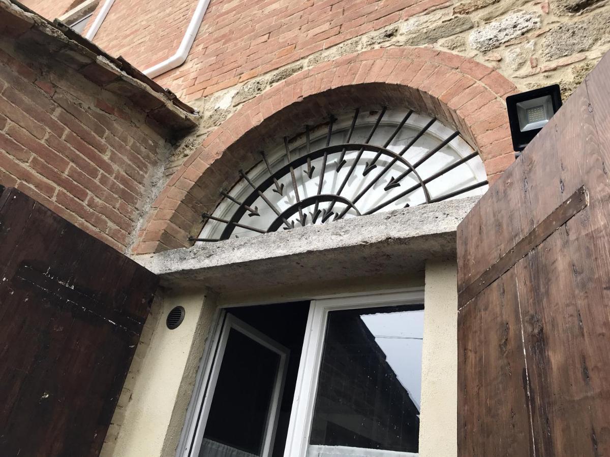 L'Albero Di Gameli Panzió Chiusi Kültér fotó